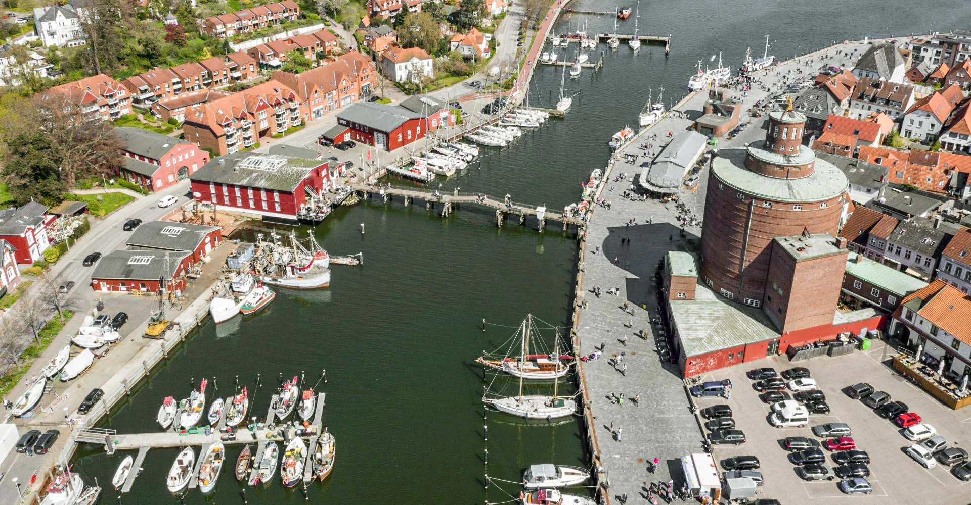 Luftaufnahme von der Förde in Eckernförde