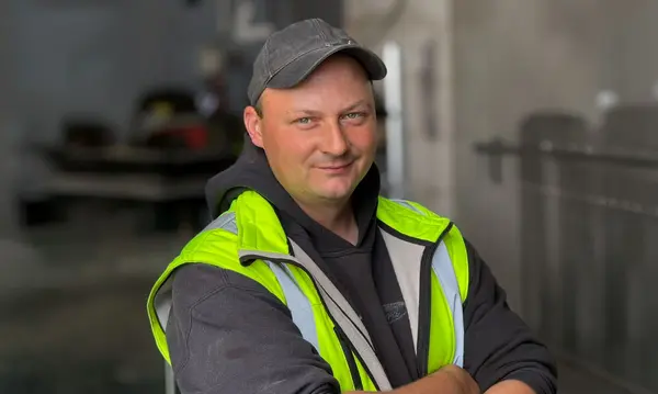 Porträtfoto von Dennis Pflug